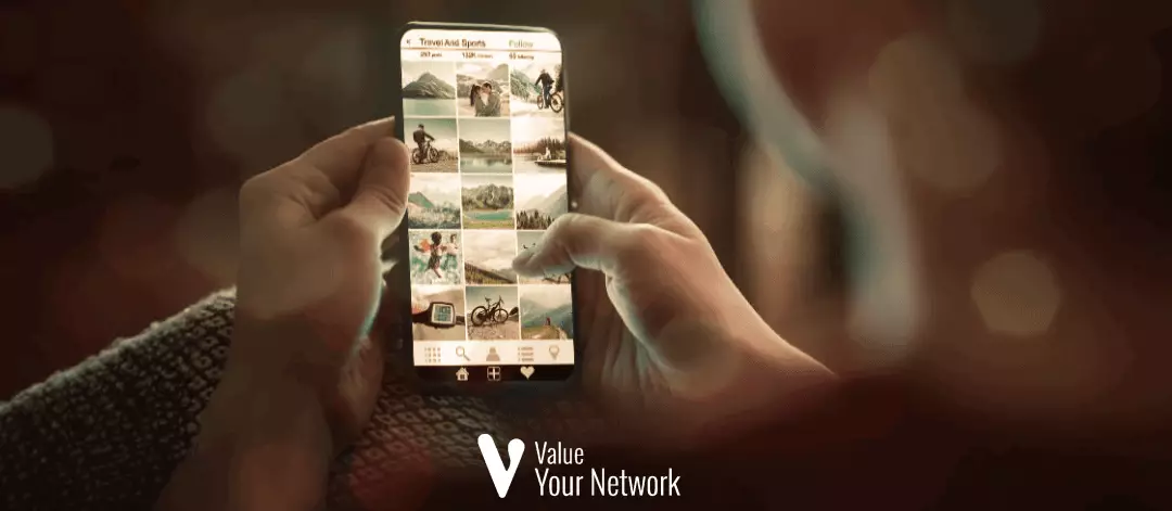 Why is Flashes the perfect alternative to Instagram on Bluesky?